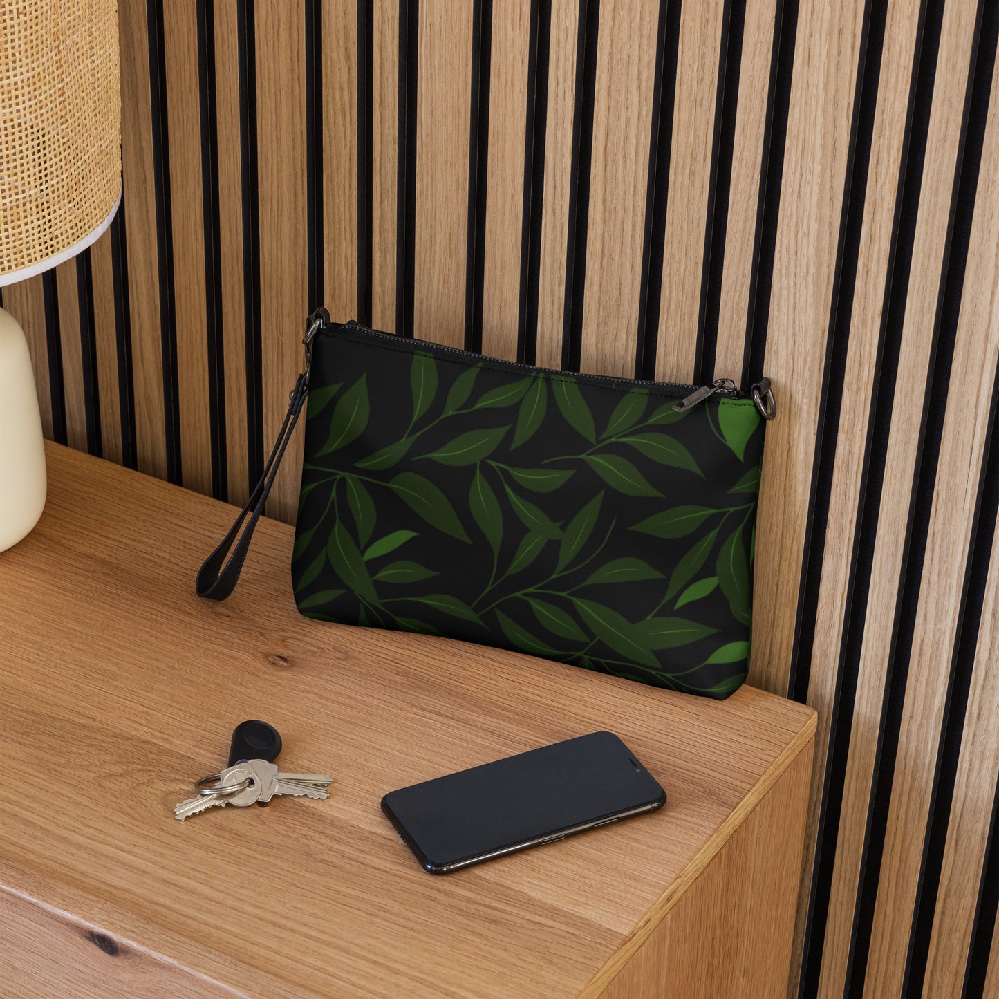 Bolso con correa